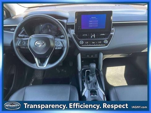 Used 2025 Toyota Corolla Cross XLE AWD/4WD image 12