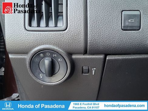 Used 2010 Ford Edge SEL FWD image 16