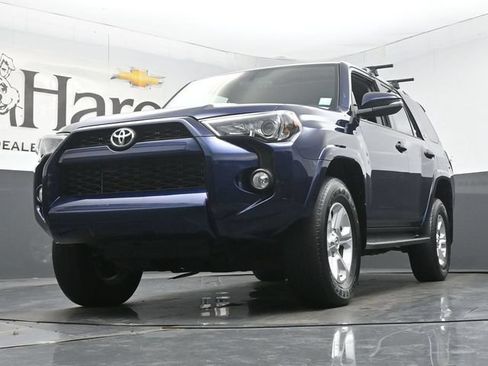 Used 2019 Toyota 4Runner SR5 Premium AWD/4WD image 4