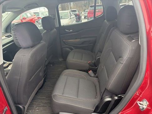 Used 2022 GMC Acadia SLE w/ Driver Convenience Package image 15