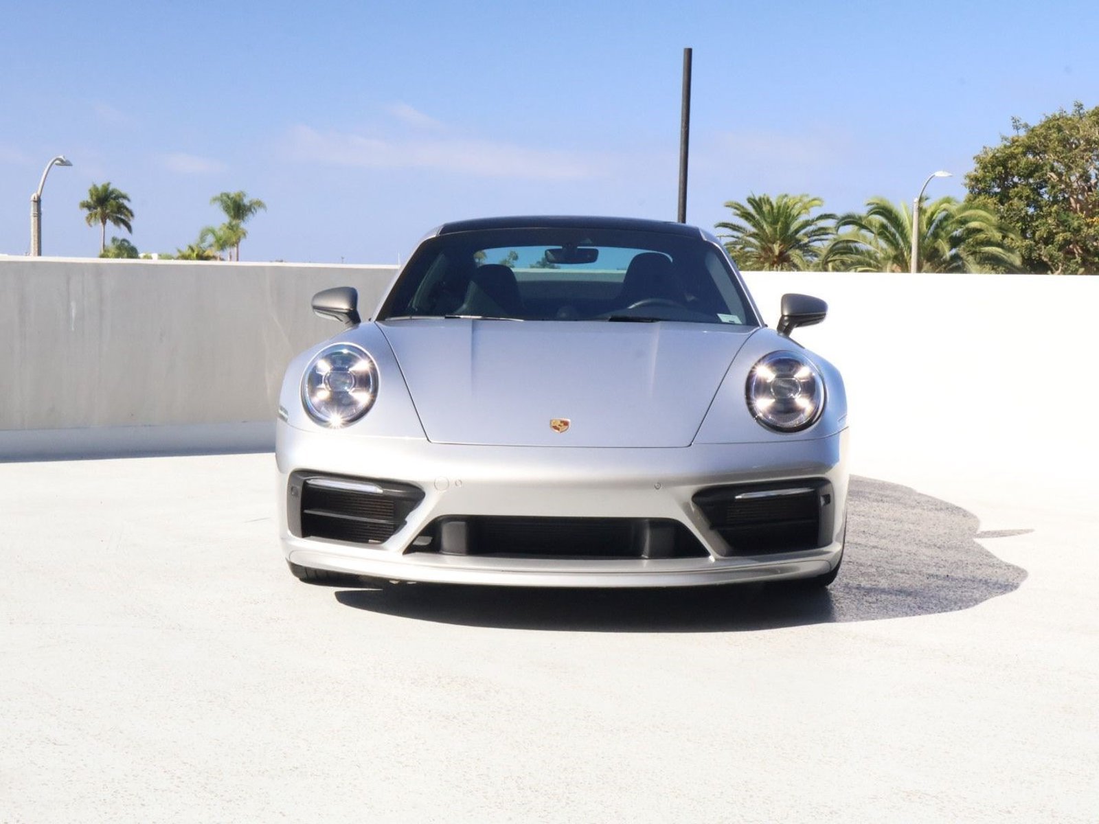 Certified 2024 Porsche 911 Carrera RWD image 6