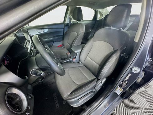 Certified 2023 Kia Forte LXS w/ LXS Technology Package FWD image 19
