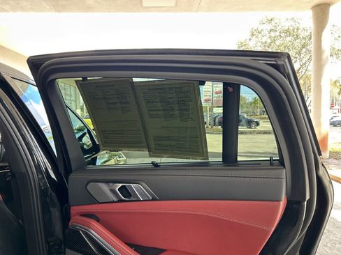 Used 2024 BMW X6 M60i image 38