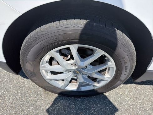 Used 2022 Chevrolet Equinox LT FWD image 10