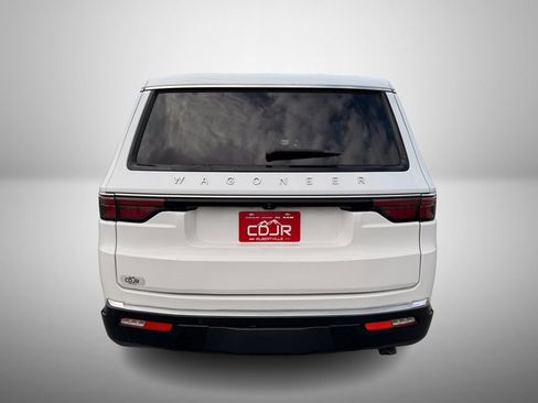 Used 2024 Jeep Wagoneer Series II w/ Flexible Seating Group AWD/4WD image 9