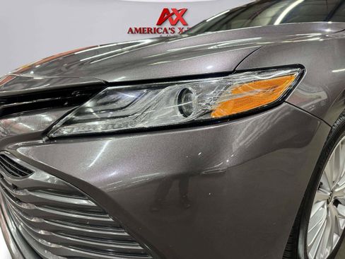 Used 2020 Toyota Camry XLE FWD image 14