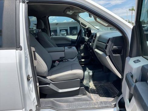 Used 2018 Ford F250 XL w/ Power Equipment Group AWD/4WD image 26
