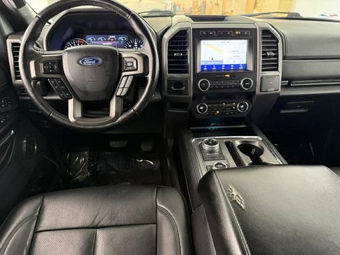 Used 2020 Ford Expedition Max XLT w/ Equipment Group 202A AWD/4WD image 15