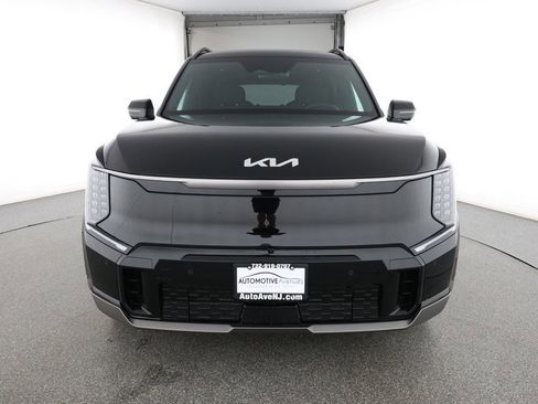 Used 2025 Kia EV9 GT-Line image 2