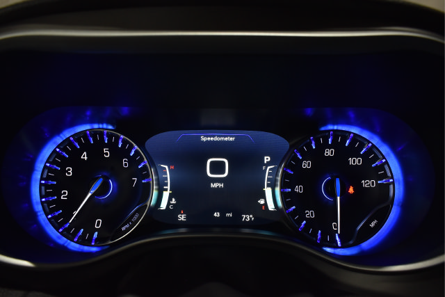 New 2027 Chrysler Pacifica Select FWD image 10