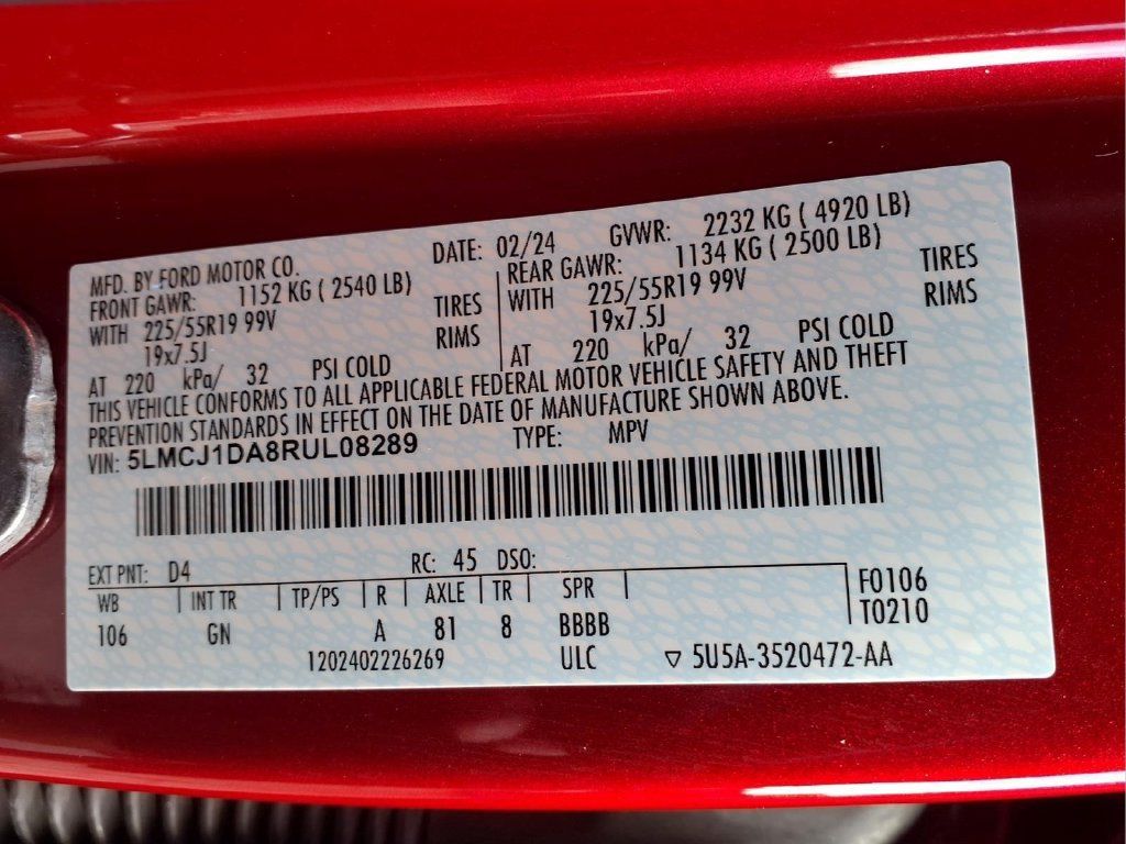 Used 2024 Lincoln Corsair AWD w/ Equipment Group 101A image 22