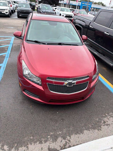 Used 2014 Chevrolet Cruze LT w/ All-Star Edition FWD image 2
