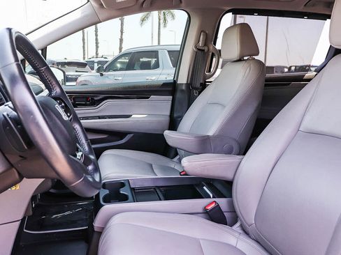 Used 2023 Honda Odyssey Touring image 29