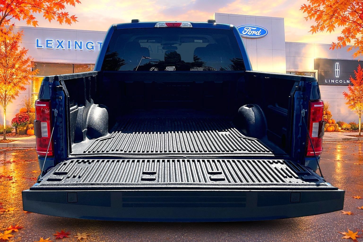 Used 2023 Ford F150 XLT AWD/4WD image 7