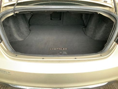 Used 2013 Chrysler 200 Touring FWD image 13