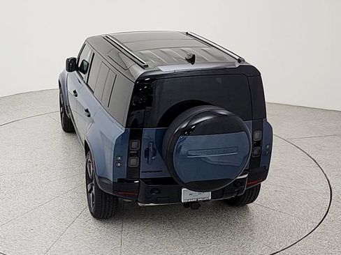 New 2026 Land Rover Defender 110 X-Dynamic SE image 33