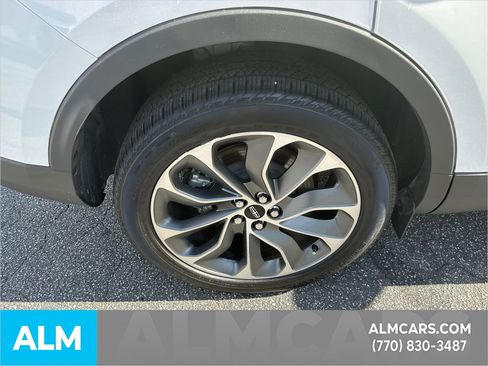 Used 2023 Lincoln Nautilus Reserve image 21