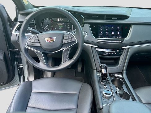 Used 2024 Cadillac XT5 Premium Luxury image 41