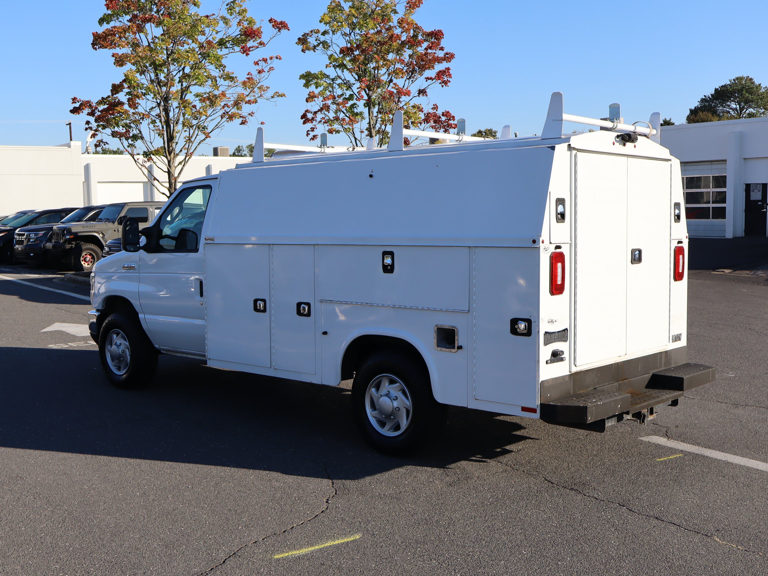Used 2022 Ford E-350 and Econoline 350 Super Duty w/ Power Windows & Locks Group RWD image 9