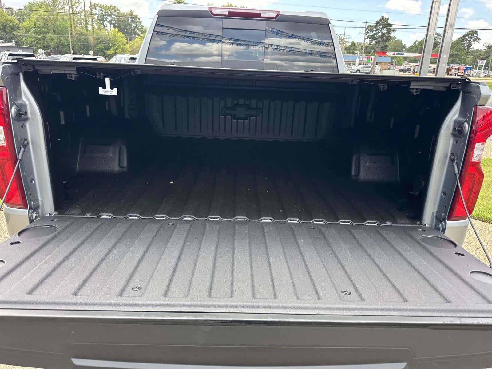New 2026 Chevrolet Silverado 1500 RST w/ RST All Star Premium Package AWD/4WD image 7