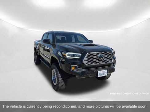 Used 2023 Toyota Tacoma TRD Sport RWD image 3