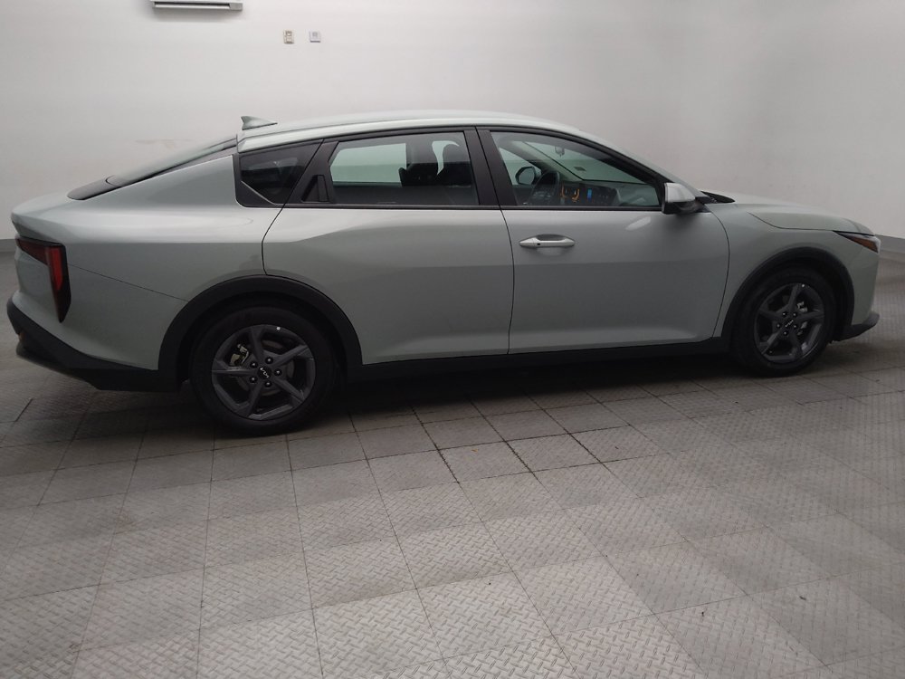 Used 2025 Kia K4 FWD image 10