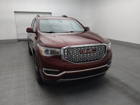 Used 2017 GMC Acadia Denali w/ Technology Package FWD image 14