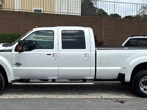 Used 2015 Ford F350 Lariat w/ Lariat Ultimate Package image 2