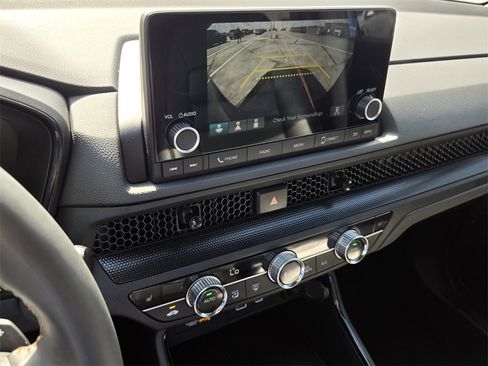 Used 2024 Honda CR-V Sport image 22