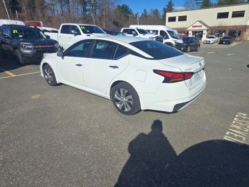 Used 2021 Nissan Altima 2.5 S image 5