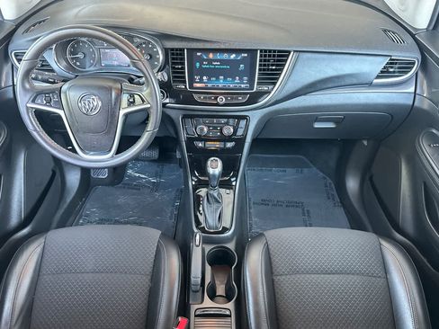Used 2021 Buick Encore Preferred w/ Safety Package image 3