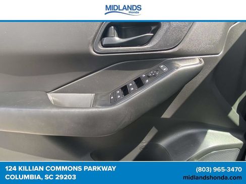 Used 2024 Nissan Rogue S AWD/4WD image 16
