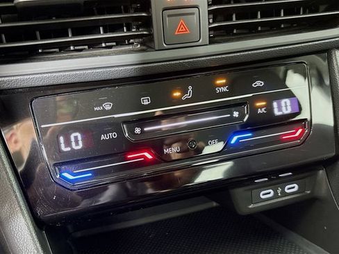 Certified 2025 Volkswagen Jetta S FWD image 18