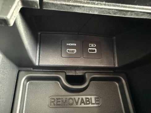 Used 2026 Honda Odyssey Elite image 54