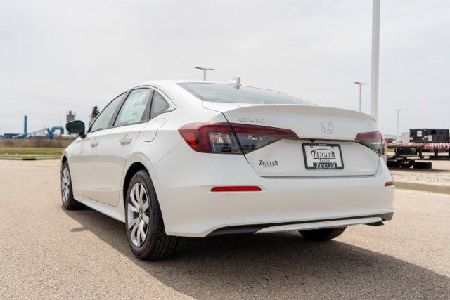 Used 2025 Honda Civic LX image 5