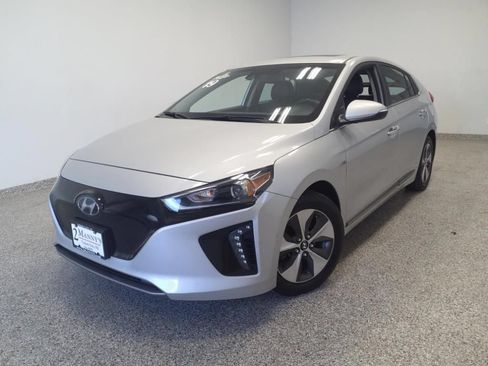 Used 2019 Hyundai Ioniq Limited FWD image 1