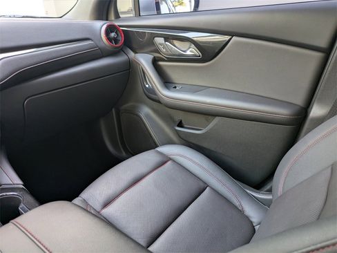 Used 2022 Chevrolet Blazer RS image 18