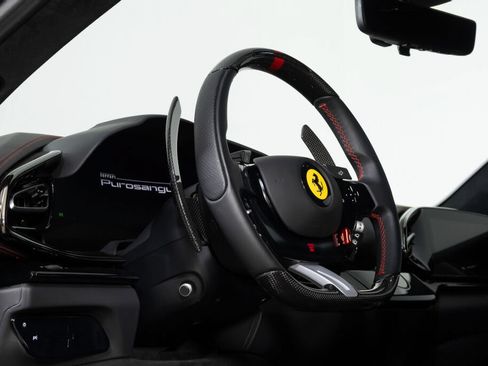 Used 2025 Ferrari Purosangue AWD/4WD image 32