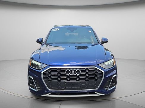 Used 2023 Audi Q5 2.0T Premium w/ Convenience Package AWD/4WD image 4