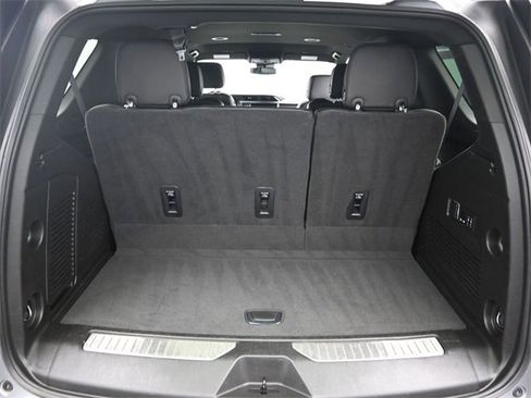 Used 2023 GMC Yukon Denali image 13