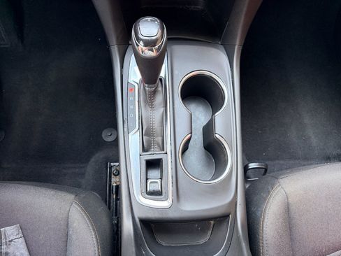 Used 2020 Chevrolet Equinox LT FWD image 20