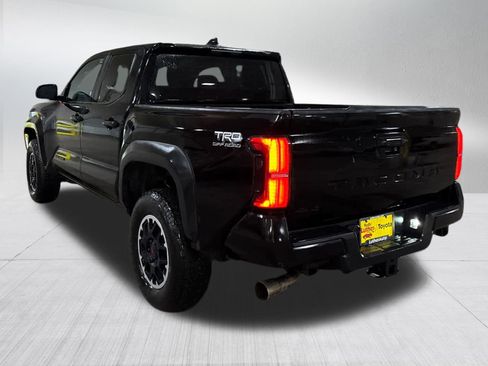 Used 2024 Toyota Tacoma TRD Off-Road image 4