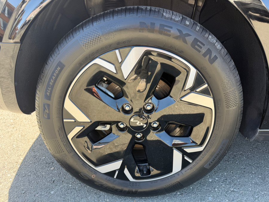 Used 2024 Kia Niro Wave FWD image 56