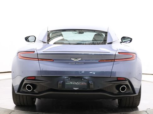 Used 2019 Aston Martin DB11 Coupe RWD image 60