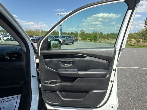 Used 2024 Honda Pilot EX-L image 16