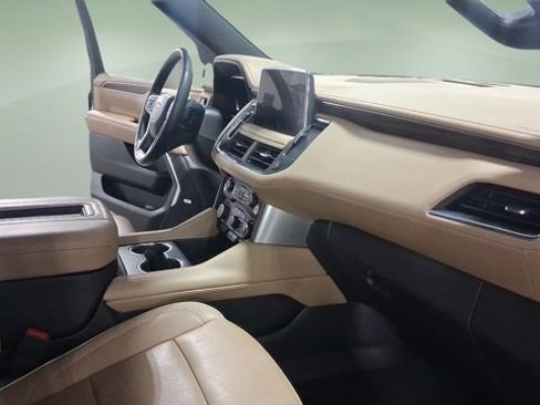 Used 2024 Chevrolet Tahoe Premier image 15