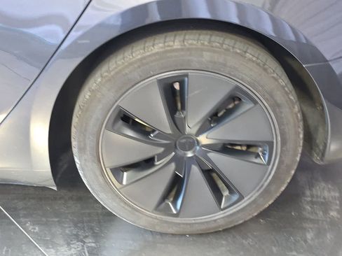 Used 2025 Tesla Model 3 Long Range RWD image 12
