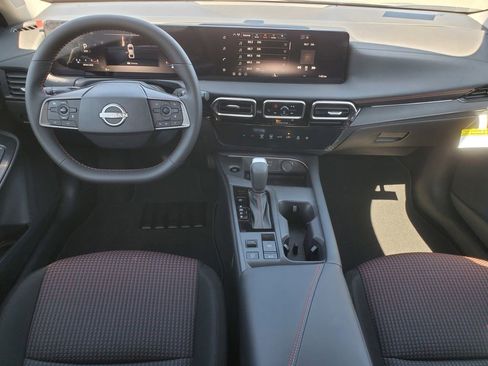 New 2026 Nissan Sentra SR FWD image 26