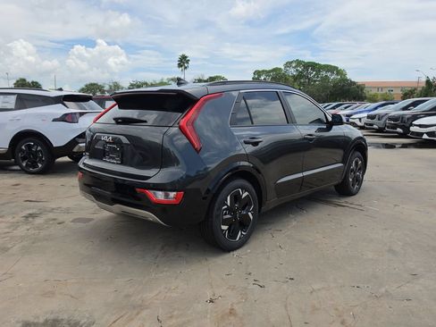 New 2026 Kia Niro Wind FWD image 8
