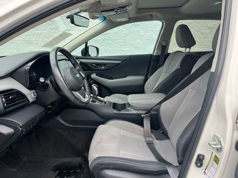 Used 2021 Subaru Outback Premium image 4
